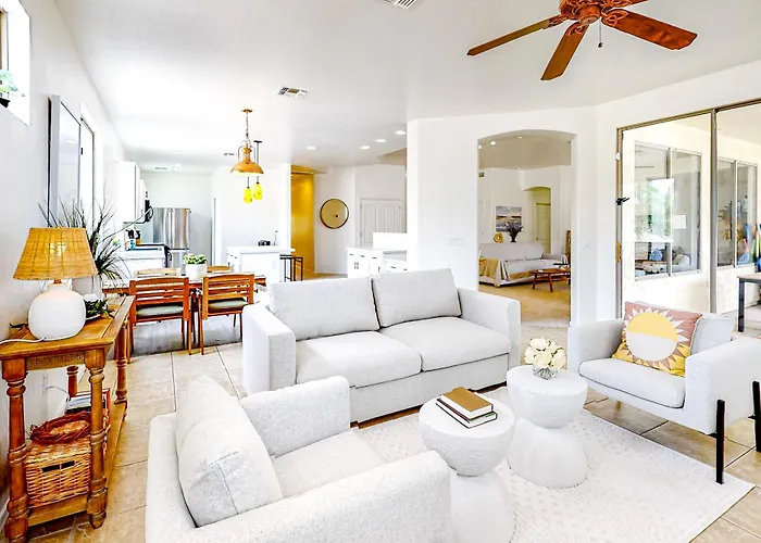 Estrella Sunshine Holiday home